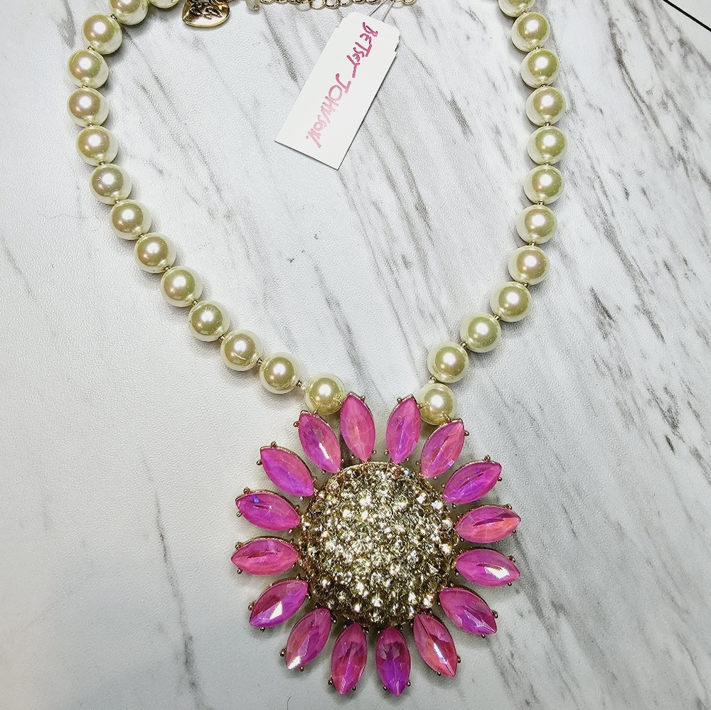 Betsey Johnson Necklace Large Pink Pave Daisy Flower With Faux Pearls & Crystals - Picture 11 of 12